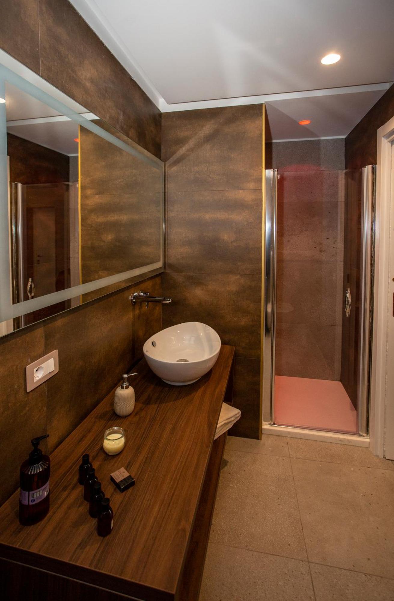 Xenia Neapolis Hotel Bagian luar foto