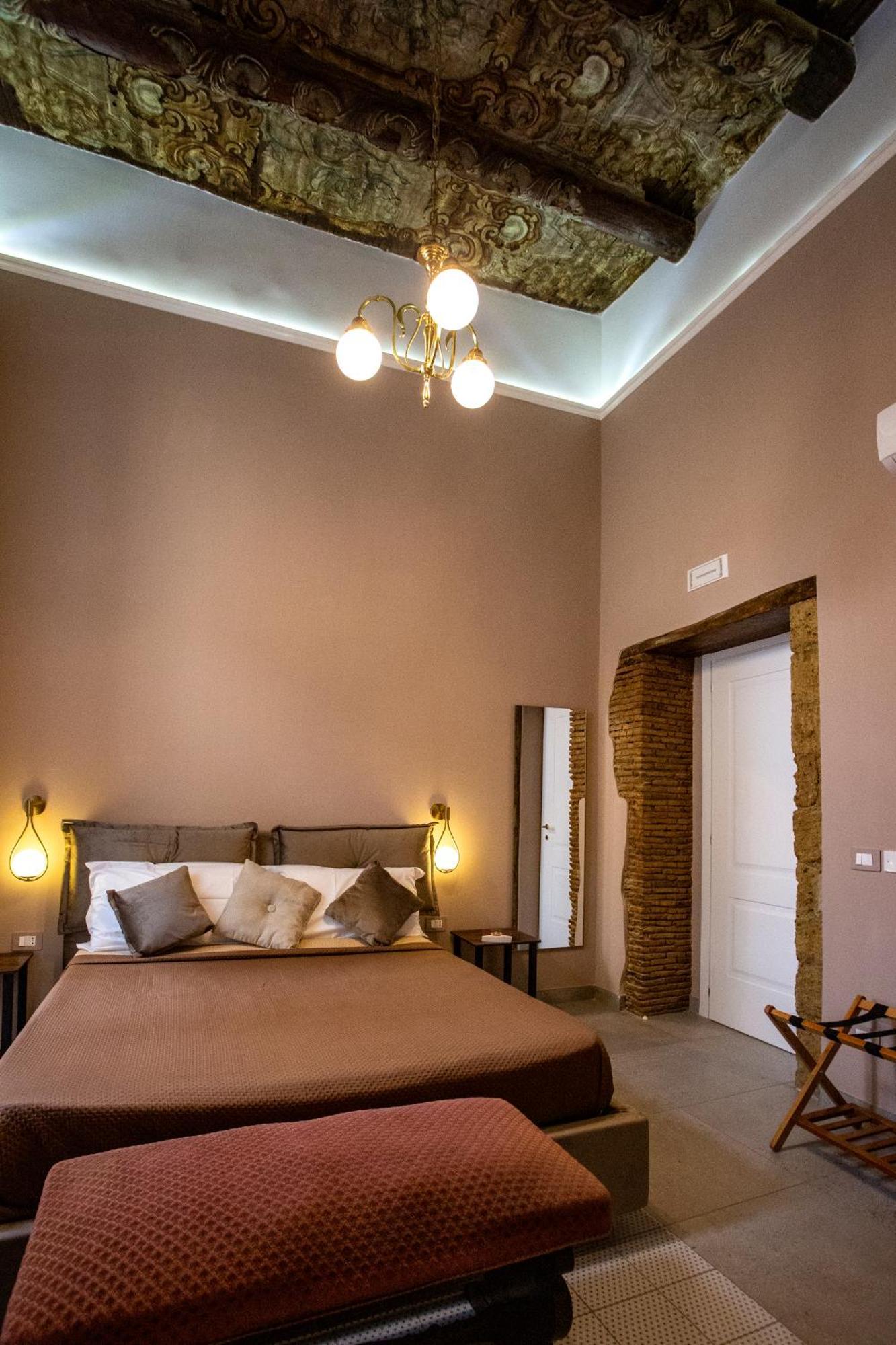 Xenia Neapolis Hotel Bagian luar foto